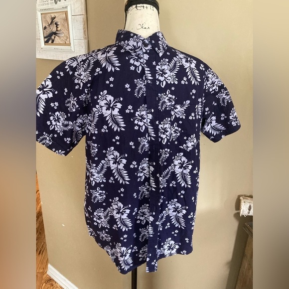Uzzi amphibious Other - Hawaiian shirt Uzzi Amphibious  gear mens button down hawain shirt blue size M